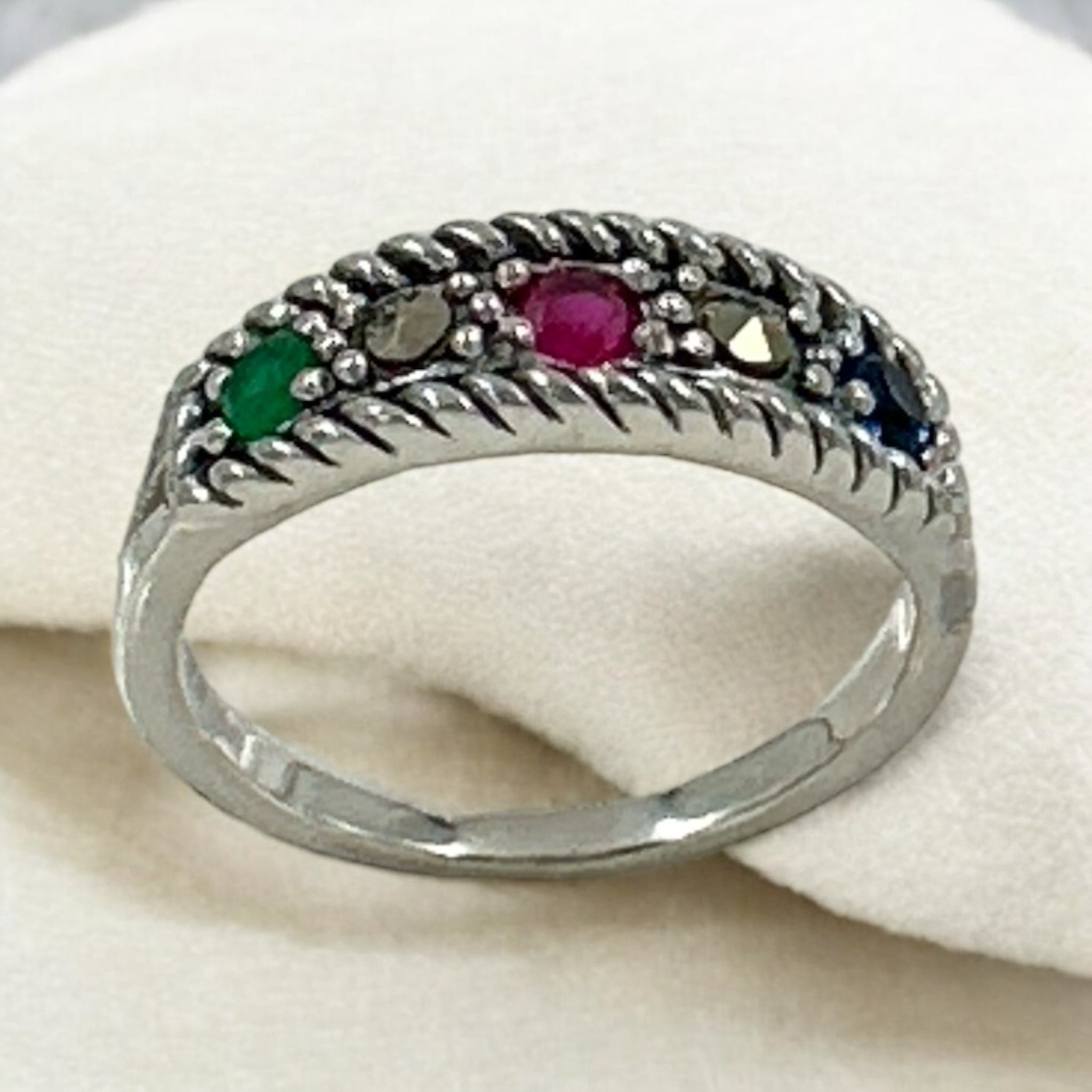 92.5 Silver Fingerring for Women  Marker Stone With Silver Polish